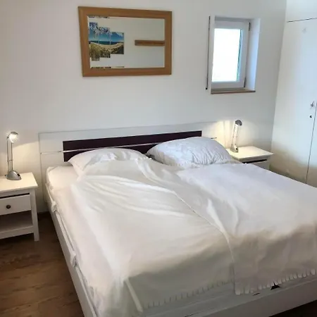 E3 Haus Mit Wintergarten, Kamin Und Deichblick بيت للعطل بوتجادينغين